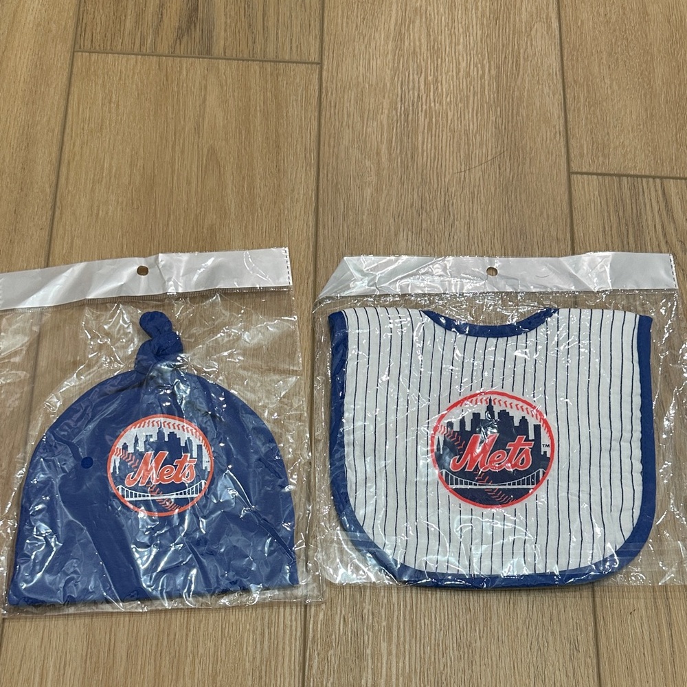 Baby Mets Blue and White Bib and Hat Sport Set